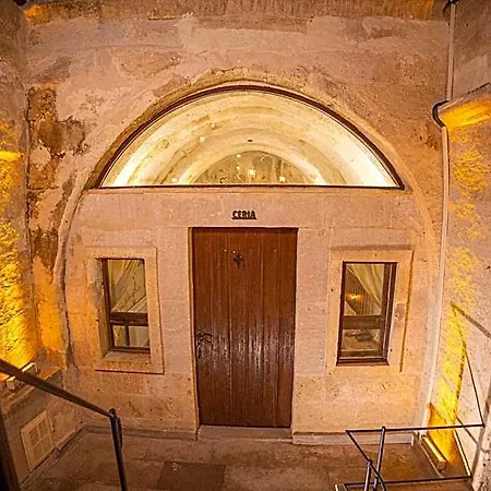Pietra Cave Отель *